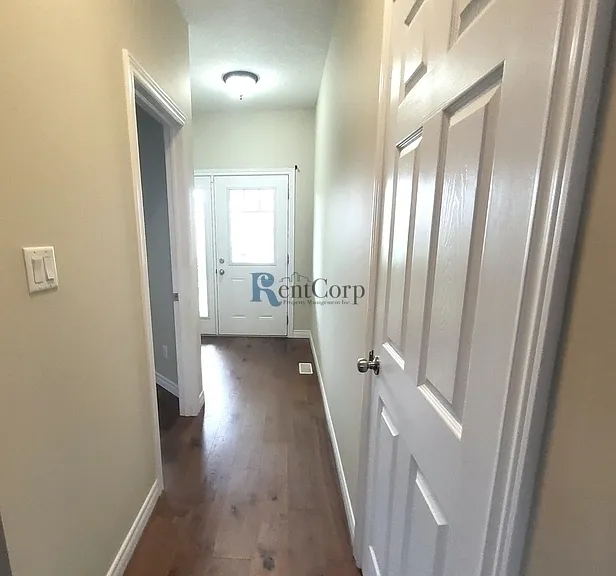92 Thomas St #1 — Photo 2