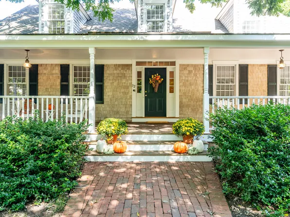 32 Oliver Drive, East Dennis, MA 02641