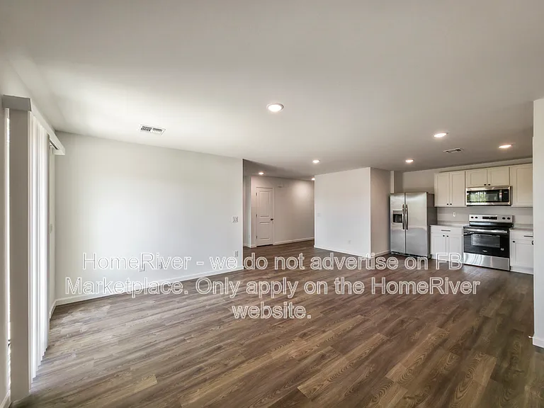 757 Dylan Ct — Photo 9