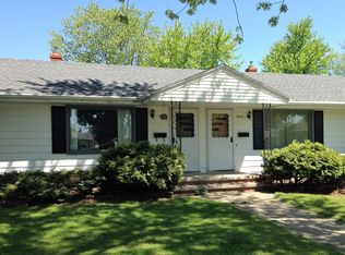 1820 Silvercrest Dr, Appleton, WI 54911