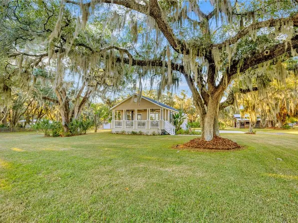 10533 Lithia Pinecrest Rd, Lithia, FL 33547