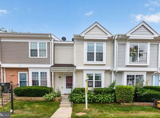 103 Saint Charles Sq, Sterling, VA 20164