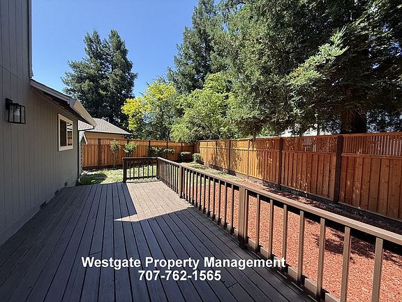 5th image of 4367 Gloria Ct