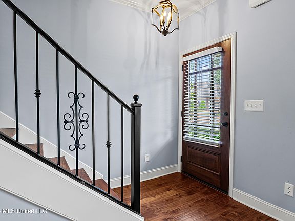 5th image of 2349 Saint Ives Ln