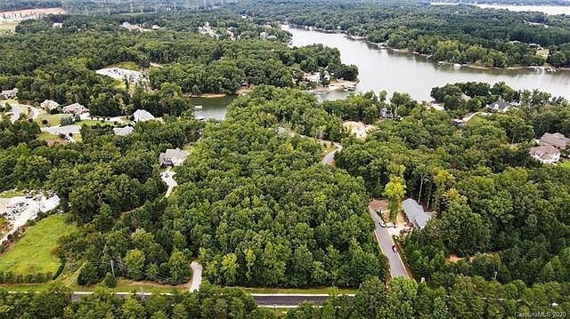 1st image of 3019 Willow Breeze Ln