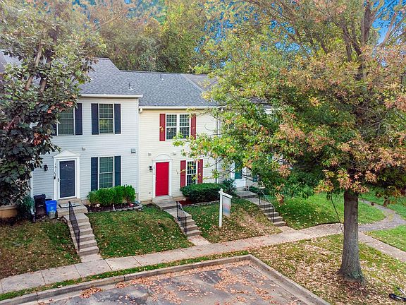 4th image of 16110 Hayshire Ct