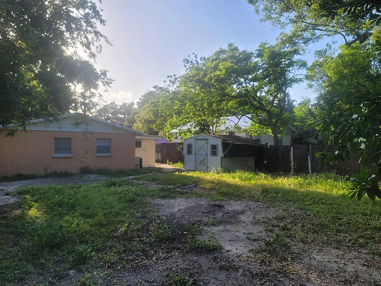 1133 Edith Ave — Photo 16