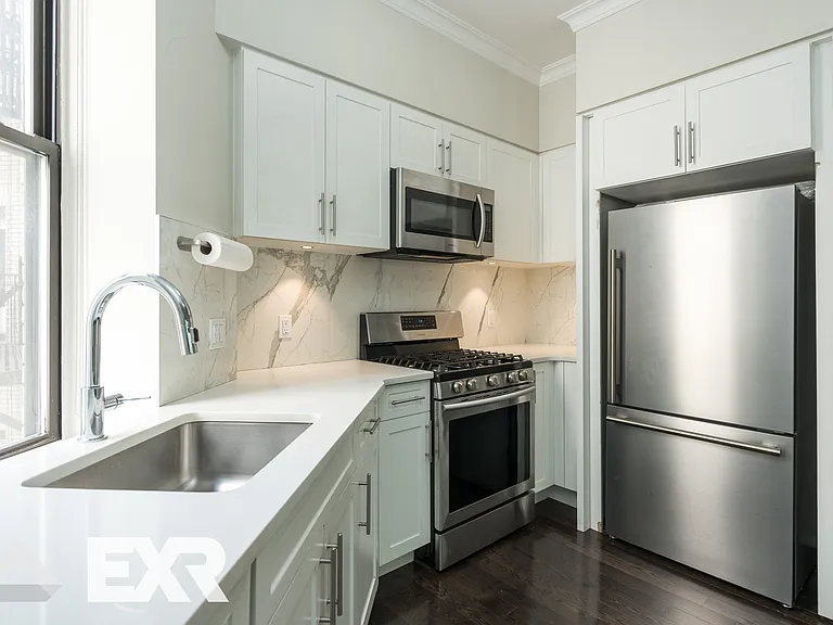 526 W 111th St #4CC — Photo 3