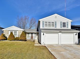 334 Loveland Dr, Glendale Hts, IL