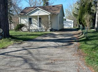 2957 Wisconsin Rd, Troy, MI 48083