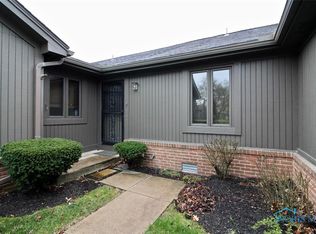 5 Exeter Rd, Perrysburg, OH 43551