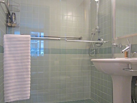 5th image of 44 W 62nd St #15DE