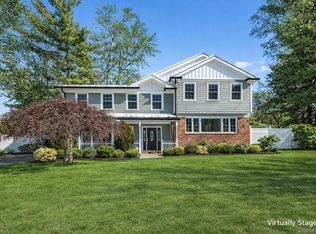 91 Worthington Rd, White Plains, NY 10607