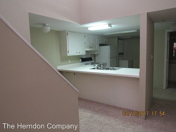 4th image of 126 N Patterson St APT B