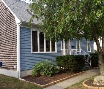 991 Crescent St, New Bedford, MA, 02745