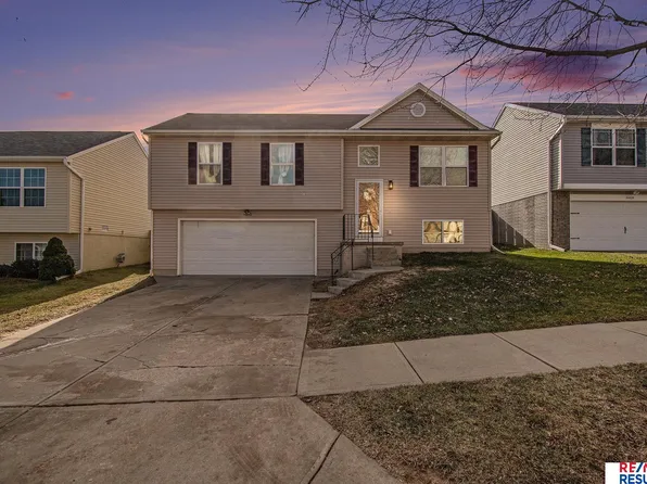 14455 Leeman St, Bennington, NE 68007