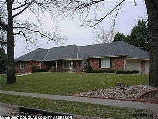 1st image of 9812 Bloomfield Dr