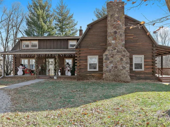 8718 Oak Hill School Rd, Lebanon, IL 62254