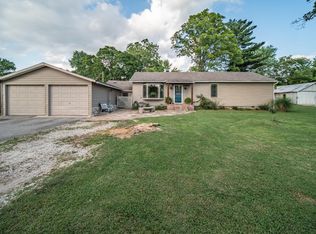 28902 Walker St, Seligman, MO 65745