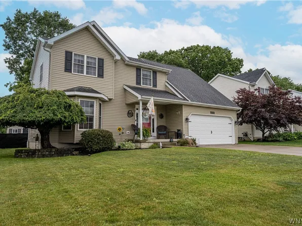 4341 Arrowwood Dr, Hamburg, NY 14075