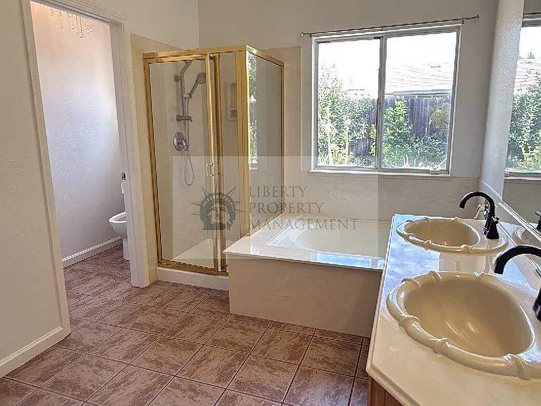 9972 River View Cir — Photo 7