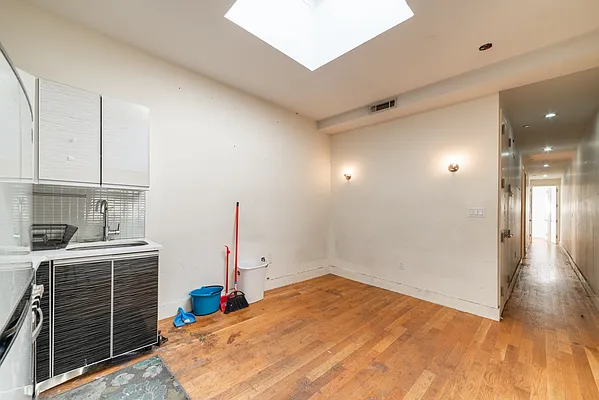 Rented by YHT Management Inc. | media 40