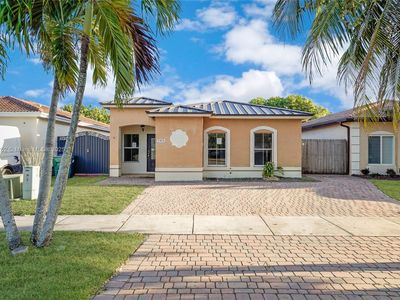 7978 NW 200th St, Hialeah, FL, 33015