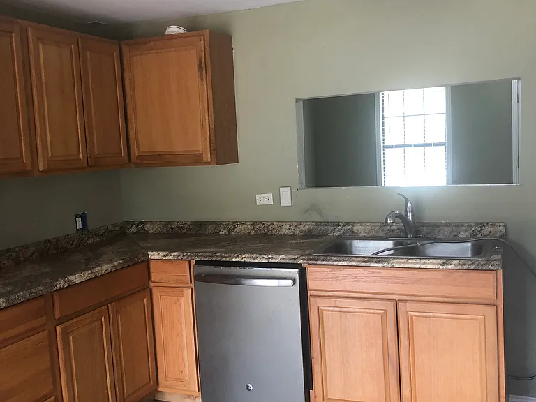 2121 Fuller Dr — Photo 10