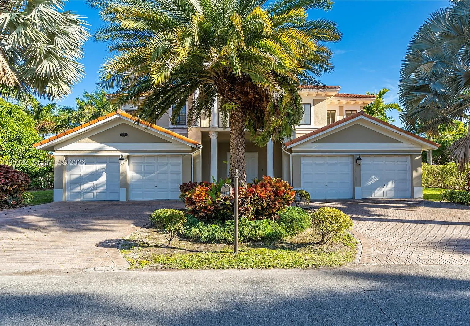 Cutler Cay — Photo 1