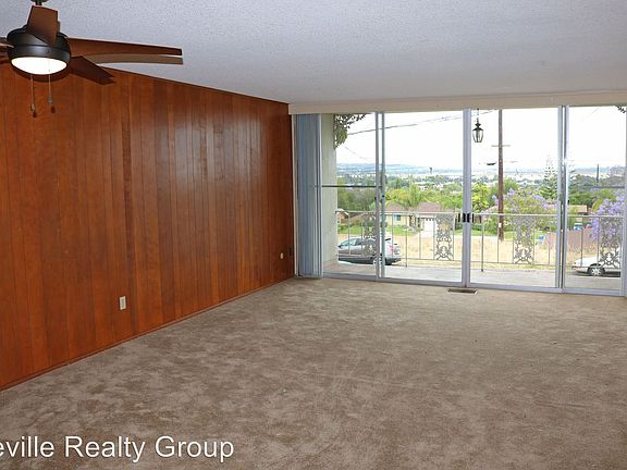 4th image of 2342 Chalcedony St