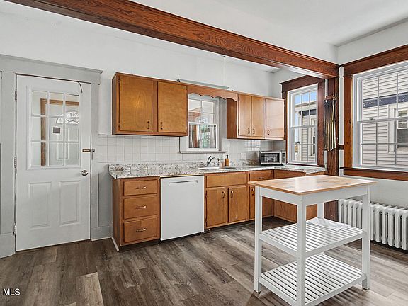 5th image of 182 Whitehall Road