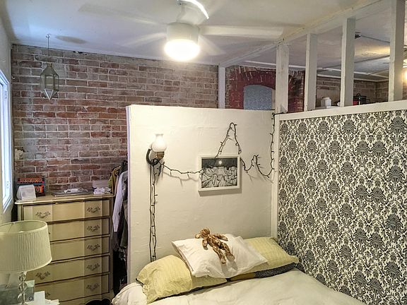 2nd image of 123 S Pennsylvania St #10718385
