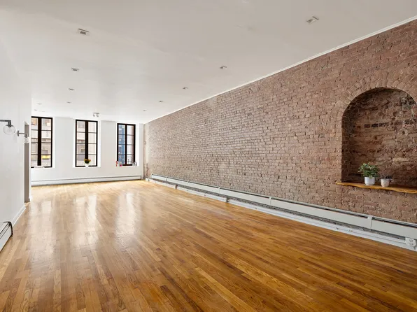 17 Murray Street image 1 of 11