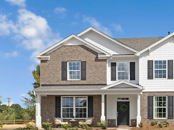 583 W Park Ave, Mooresville, NC 28115