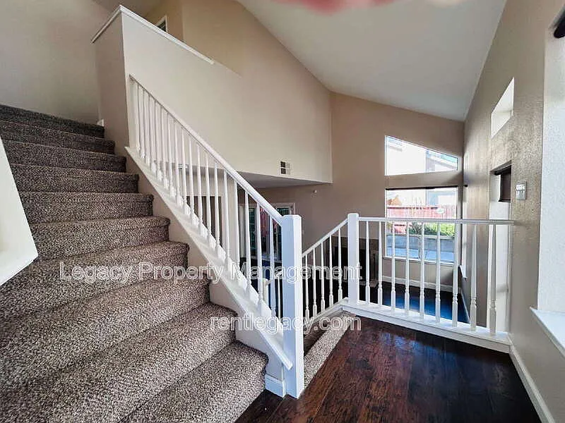 3 bed, 2.5 bath, 1158 sqft, $2,850 — Photo 4
