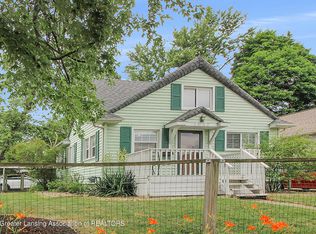 2032 Clifton Ave, Lansing, MI 48910