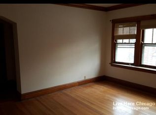 1968 W Cullom Ave #2W, Chicago, IL 60613