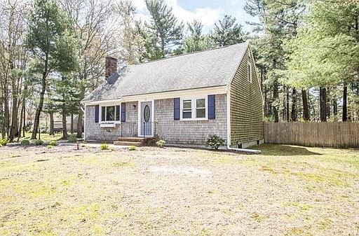 2nd image of 22 Windsor Dr