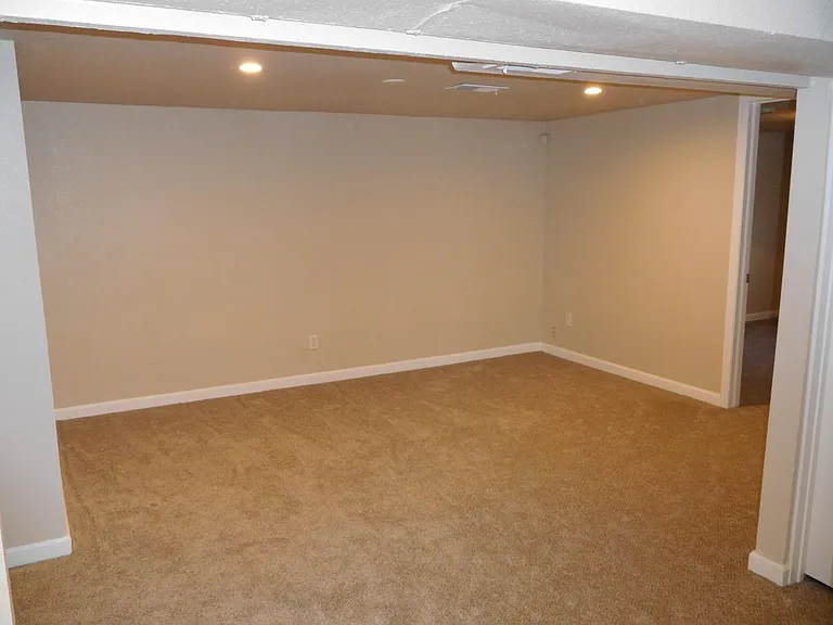 1399 Scranton St — Photo 12
