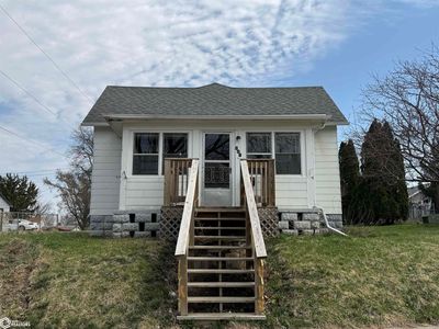 808 S 9th Ave, Marshalltown, IA, 50158