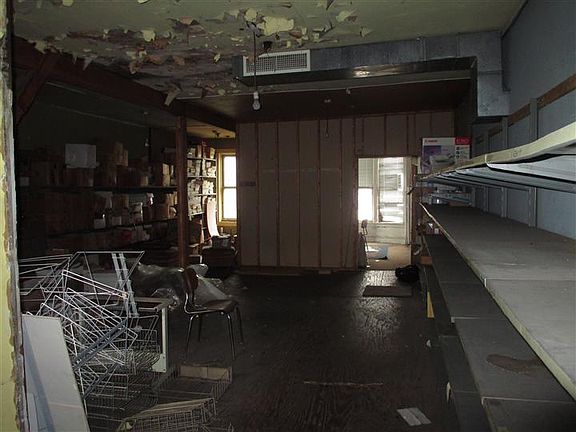 5th image of 296 Central Ave