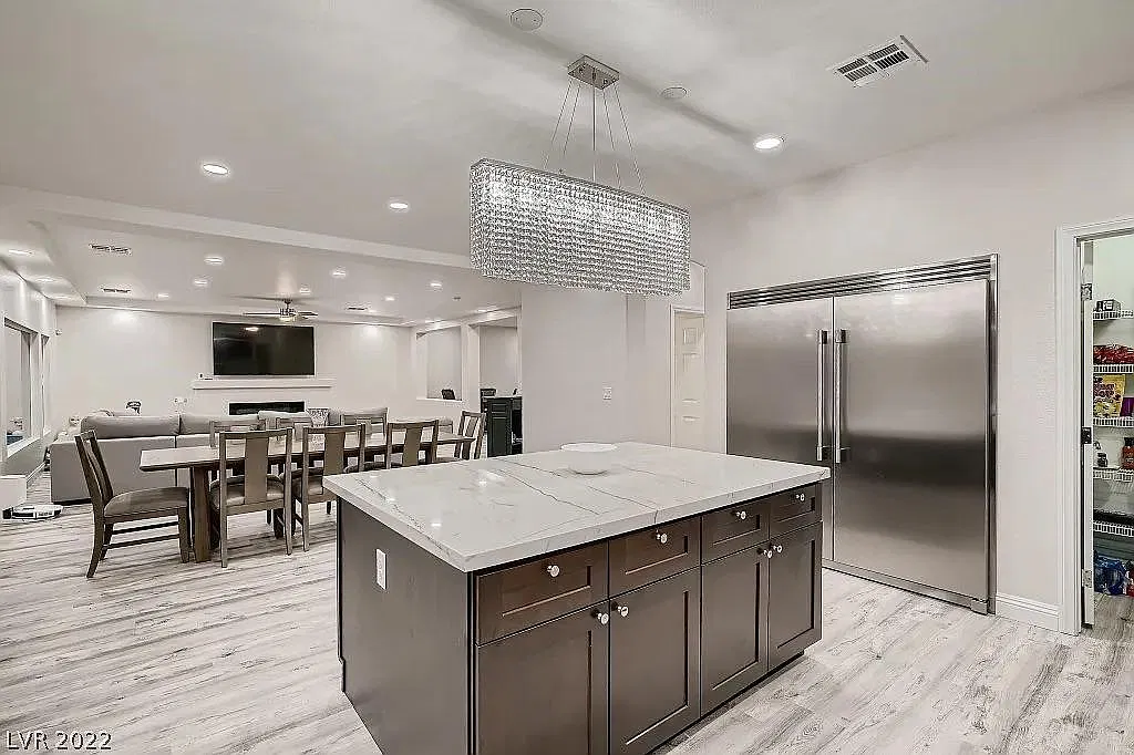 4 bed, 3672 sqft, $3,489 — Photo 1