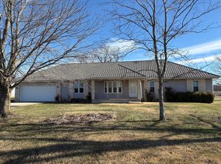1152 Skyline Road, Seymour, MO 65746