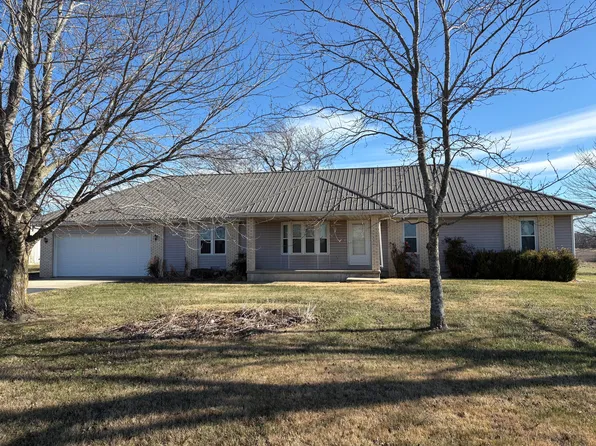1152 Skyline Road, Seymour, MO 65746