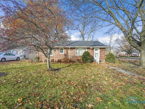 810 Conneaut Ave, Bowling Green, OH 43402