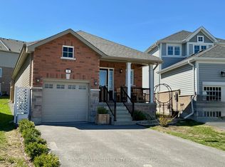 14 Summer Ln, Selwyn, ON K9L 0G4