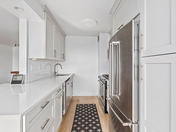 4th image of 333 E 14th St APT 10E