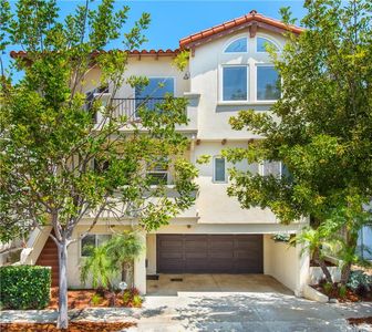 1075 7th St, Hermosa Beach, CA, 90254