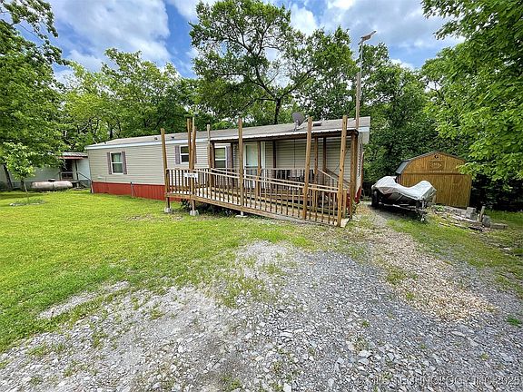2nd image of 15671 W Black Oak Rd