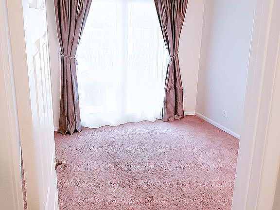 5th image of 1365C N Sterling Ave Unit 109